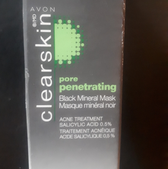 FREE with 20$ purchase - Pore penetrating Black mineral mask Avon Clearskin - Picture 2 of 6